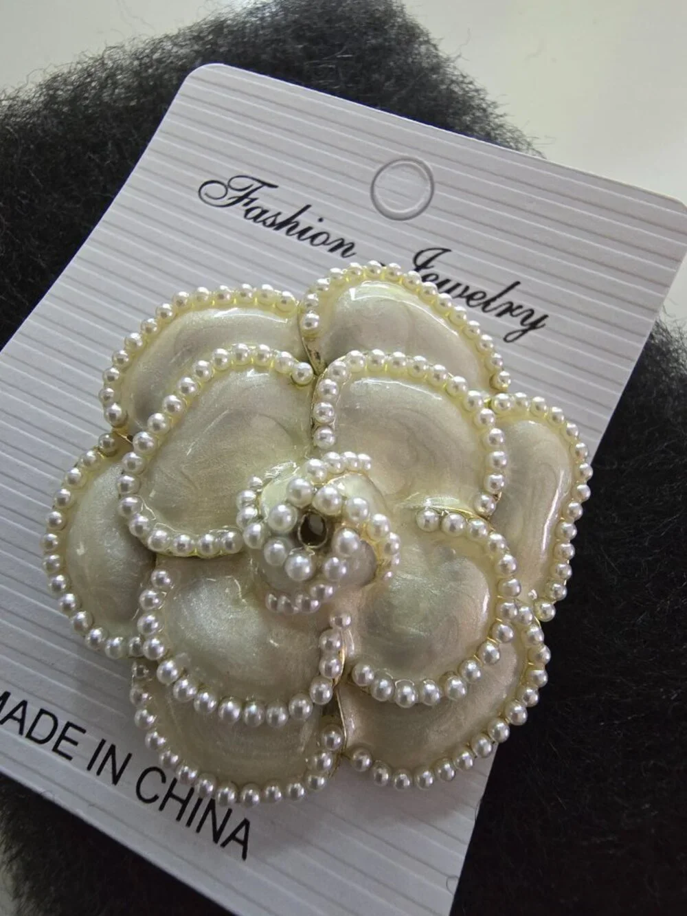 NWT Ivory Pearl Camellia Flower Brooch Pin Pearl Beaded Edge Chanel Style